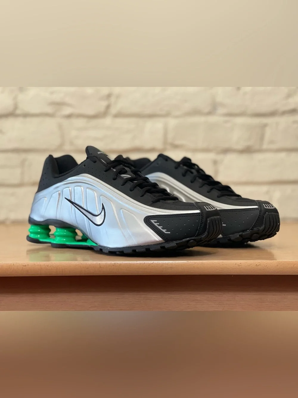 Nike shox r4